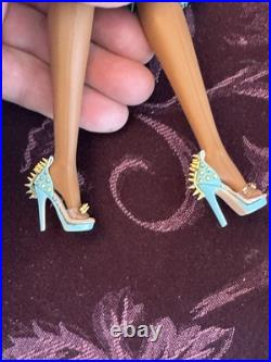 Integrity Fashion Royalty Dolls Collection My Hair Fair Zuri Okoty 4 Wigs