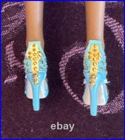 Integrity Fashion Royalty Dolls Collection My Hair Fair Zuri Okoty 4 Wigs