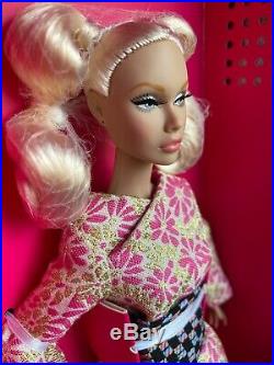 Integrity Fashion Royalty Kimono Go Go Poppy Parker Doll Fashion Week Convention