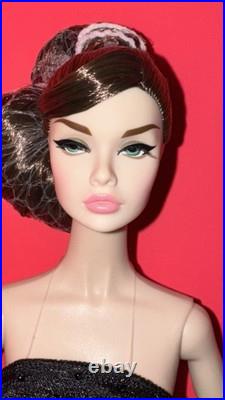 Integrity Fashion Royalty W Club When In Paris Poppy Parker Gift Set Doll NRFB
