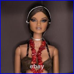 Integrity Toys Fashion Royalty Capricious Natalia Fatale 2006 Miami Doll NRFB Integrity Toys Fashion Royalty Capricious Natalia Fatale 2006 Miami Doll NRFB