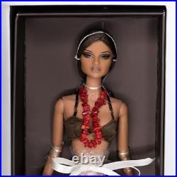 Integrity Toys Fashion Royalty Capricious Natalia Fatale 2006 Miami Doll NRFB Integrity Toys Fashion Royalty Capricious Natalia Fatale 2006 Miami Doll NRFB