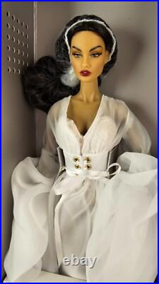 Integrity Toys Fashion Royalty Dawn in Bloom Isabella Alves Dressed Doll NRFB