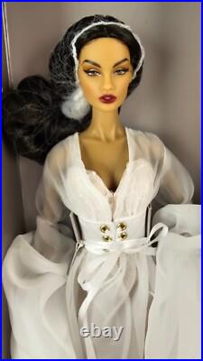 Integrity Toys Fashion Royalty Dawn in Bloom Isabella Alves Dressed Doll NRFB