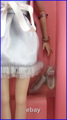 Integrity Toys Fashion Royalty Poppy Parker Especially for You Dressed Doll Integrity Toys Fashion Royalty Poppy Parker Especially for You Dressed Doll