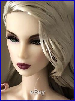 Integrity Toys Fashion Royalty Smoke & Mirrors Lilith Nu Face W Club Exclusive