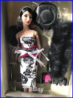 Integrity Toys Glam Addict Giselle D. Dressed Doll Laurebelle Couture Exclusive