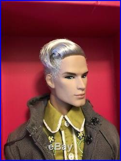 Integrity Toys Hot to the Touch Bellamy Blue NRFB Industry Lovesick Doll Homme