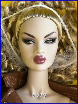 Integrity Toys NuFace London Show Nadja Rhymes NRFB Fashion Royalty-READ Integrity Toys NuFace London Show Nadja Rhymes NRFB Fashion Royalty-READ