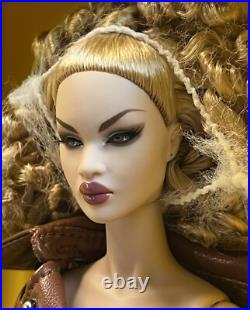 Integrity Toys NuFace London Show Nadja Rhymes NRFB Fashion Royalty-READ Integrity Toys NuFace London Show Nadja Rhymes NRFB Fashion Royalty-READ