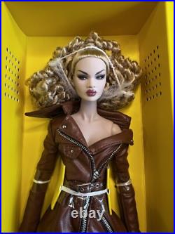 Integrity Toys NuFace London Show Nadja Rhymes NRFB Fashion Royalty-READ Integrity Toys NuFace London Show Nadja Rhymes NRFB Fashion Royalty-READ
