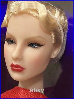 Integrity Toys Obsession Convention Fashion Royalty Vendetta Agnes Von Weiss