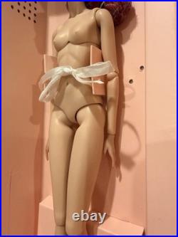 Integrity Toys Violaine Perrin Criminal Kitty Nu. Face Fashion Royalty Doll Nude