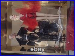 Integrity Toys X Sinuhe Guzman Surrealist Gala Veronique And Vanessa Perrin Doll
