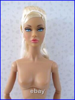 Ipanema Intrique Poppy Parker Nude With Stand & Coa Fashion Royalty Integrity