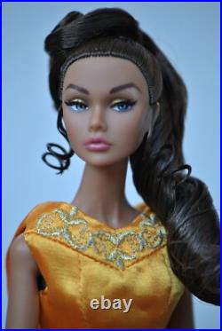 Irresistible In India Poppy Parker Dressed Doll Integrity Toys RARE (Pre-Owned) Irresistible In India Poppy Parker Dressed Doll Integrity Toys RARE (Pre-Owned)
