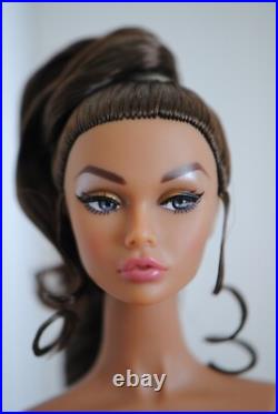 Irresistible In India Poppy Parker Dressed Doll Integrity Toys RARE (Pre-Owned) Irresistible In India Poppy Parker Dressed Doll Integrity Toys RARE (Pre-Owned)