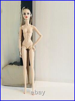 MINT NUDE GISELLE PARIS RUNWAY Fashion Royalty NuFACE Toys DOLL Signed BOX