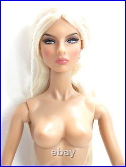 Malibu Sky Baroness Agnes Von Weiss Nude With Stand & Coa Fashion Royalty