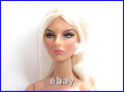Malibu Sky Baroness Agnes Von Weiss Nude With Stand & Coa Fashion Royalty