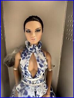 Metamorphosis Erin Giftset NuFace Fashion Royalty Doll