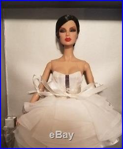 NRFB DECONSTRUCTION SIGHT EUGENIA PERRIN FROST FASHION ROYALTY INTEGRITY Doll