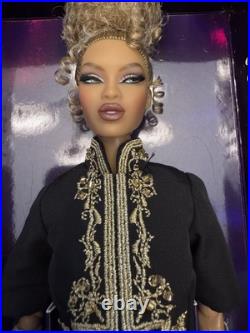 NRFB Integrity Toys Fashion Royalty Sovereign Adele Makeda Doll NRFB Integrity Toys Fashion Royalty Sovereign Adele Makeda Doll