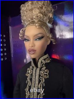 NRFB Integrity Toys Fashion Royalty Sovereign Adele Makeda Doll NRFB Integrity Toys Fashion Royalty Sovereign Adele Makeda Doll