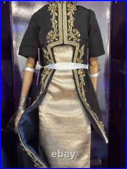 NRFB Integrity Toys Fashion Royalty Sovereign Adele Makeda Doll NRFB Integrity Toys Fashion Royalty Sovereign Adele Makeda Doll