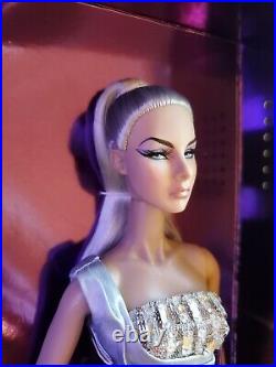 NRFB Legendary Status Agnes Von Weiss Dressed Doll Variation 25 Anniversary