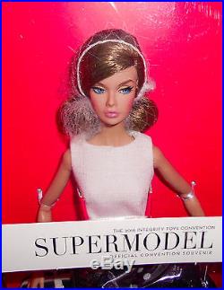 NRFB Model Living Poppy Parker 2016 Supermodel Convention Integrity Toys