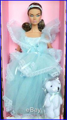 NRFB Powder Puff Poppy Parker Integrity Toys W Club Exclusive Paris Collection