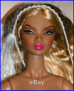 NUDE DOLL Supernova Colette Nu. Face Fashion Royalty Integrity Toys Free Shipping