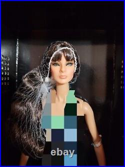 NUDE Mirage Giselle Diefendorf Integrity Doll STILETTOS OUT Convention In Hand