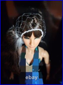 NUDE Mirage Giselle Diefendorf Integrity Doll STILETTOS OUT Convention In Hand