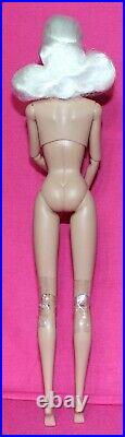 Nude IT 12 Off-Beat Poppy Parker City Sweetheart Doll Box Stand Hands COA
