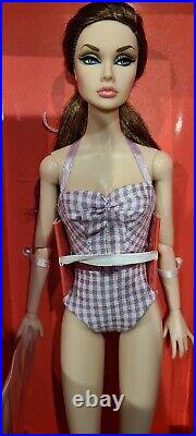 Poppy Parker Beach Babe Limited Edition Integrity Toys Fashion Royalty Doll