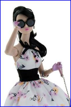 Poppy Parker -Paris In The Spring Time NRFB with display (barbie size doll)