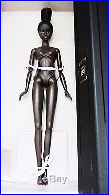 RARE Fashion Royalty Nadja Rhyme The Illusionist 12 Doll