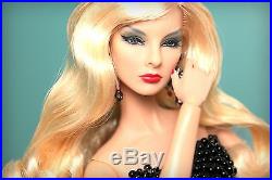 RARE Giselle DARK ROMANCE Nu Face DRESSED Fashion Royalty Doll Integrity Toy