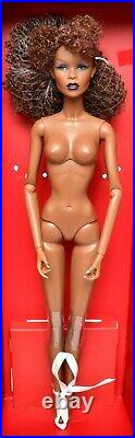 ZURI OKOTY Dangerous Curves 12.5 NUDE DOLL Fashion Royalty ACTUAL DOLL METEOR